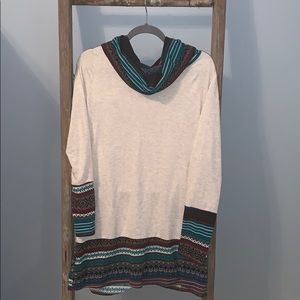 Beige dress with multicolored neck